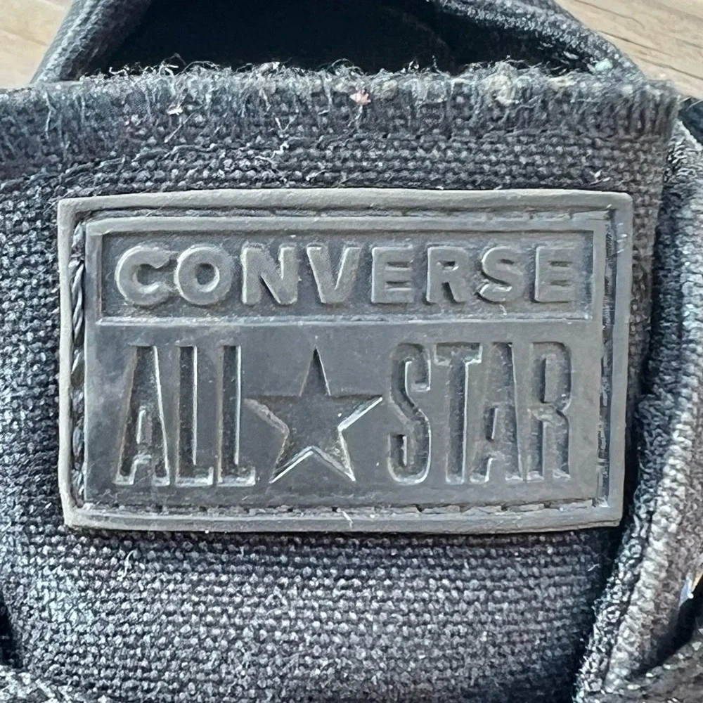 - Converse All-Star Black Low Top Sneakers SZ 1! E/VGUC!